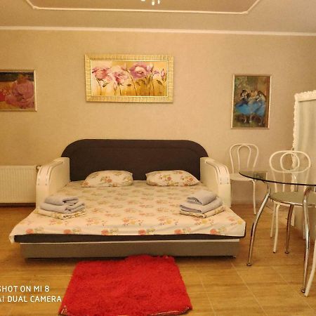 Apartments Domovik Latorichnaya,3 Mukacheve Luaran gambar