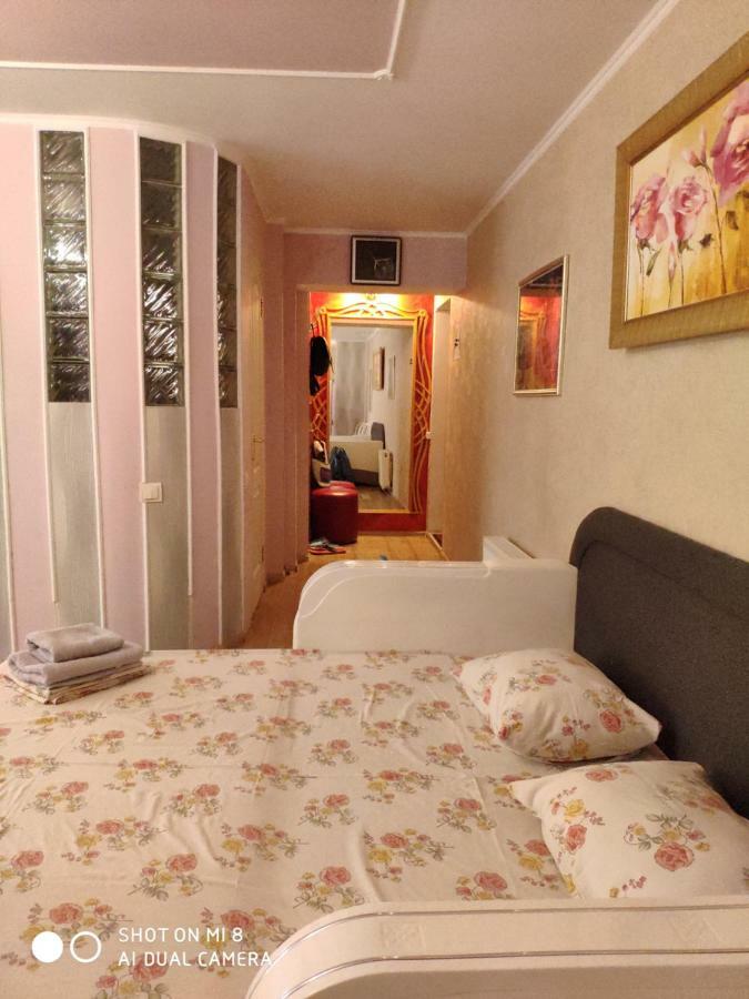 Apartments Domovik Latorichnaya,3 Mukacheve Luaran gambar